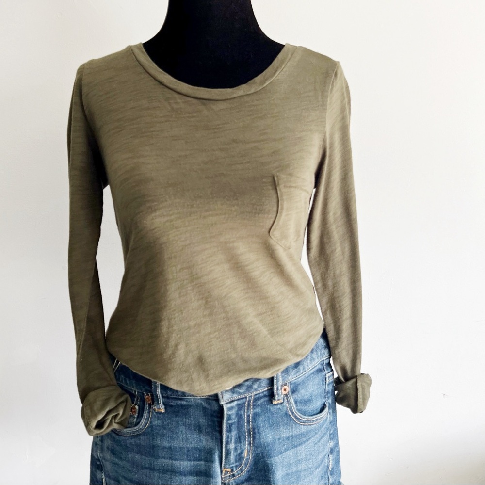 Aerie Real Soft Long Sleeve Crew Neck Tee in Green